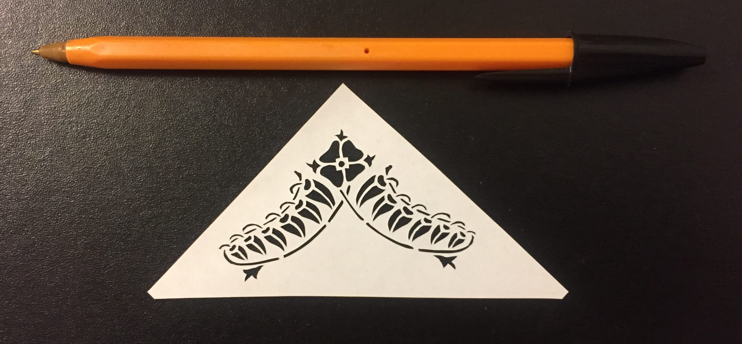 papercut 086 with pen for scale - Kay Vincent - LaserSister