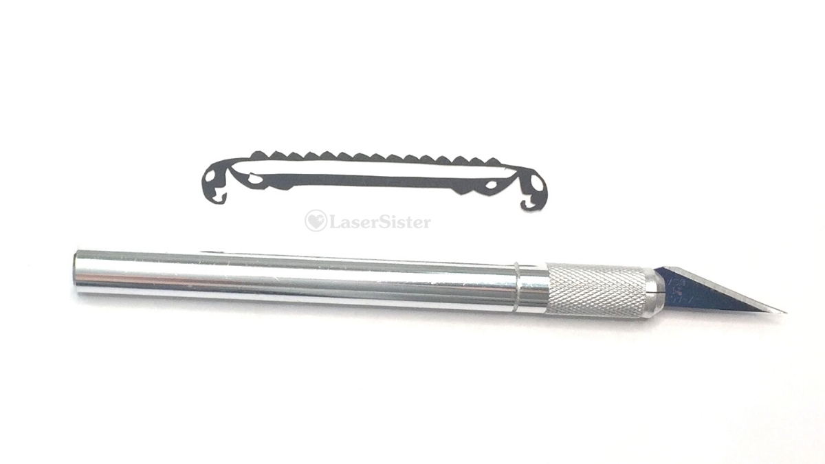 bumpy border with horizontal scalpel - Kay Vincent LaserSister